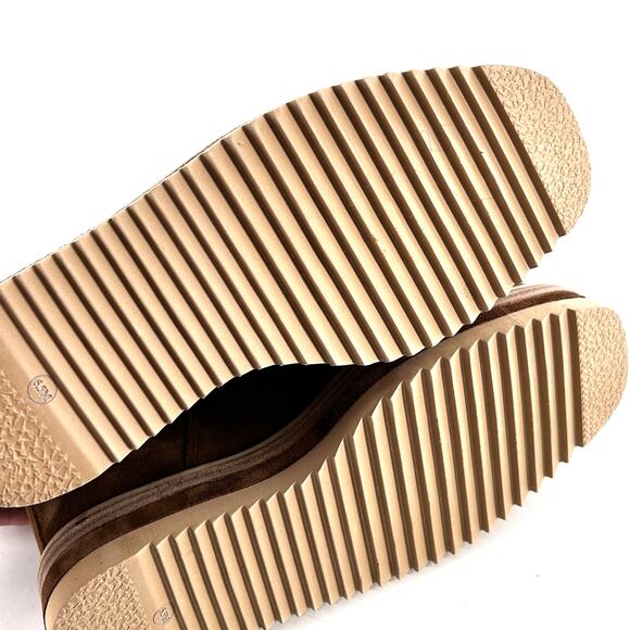 Vince Camuto Omassa Chelsea Boots 6.5 Tan NWOT Suede Ankle Booties Wedge - Picture 5 of 6